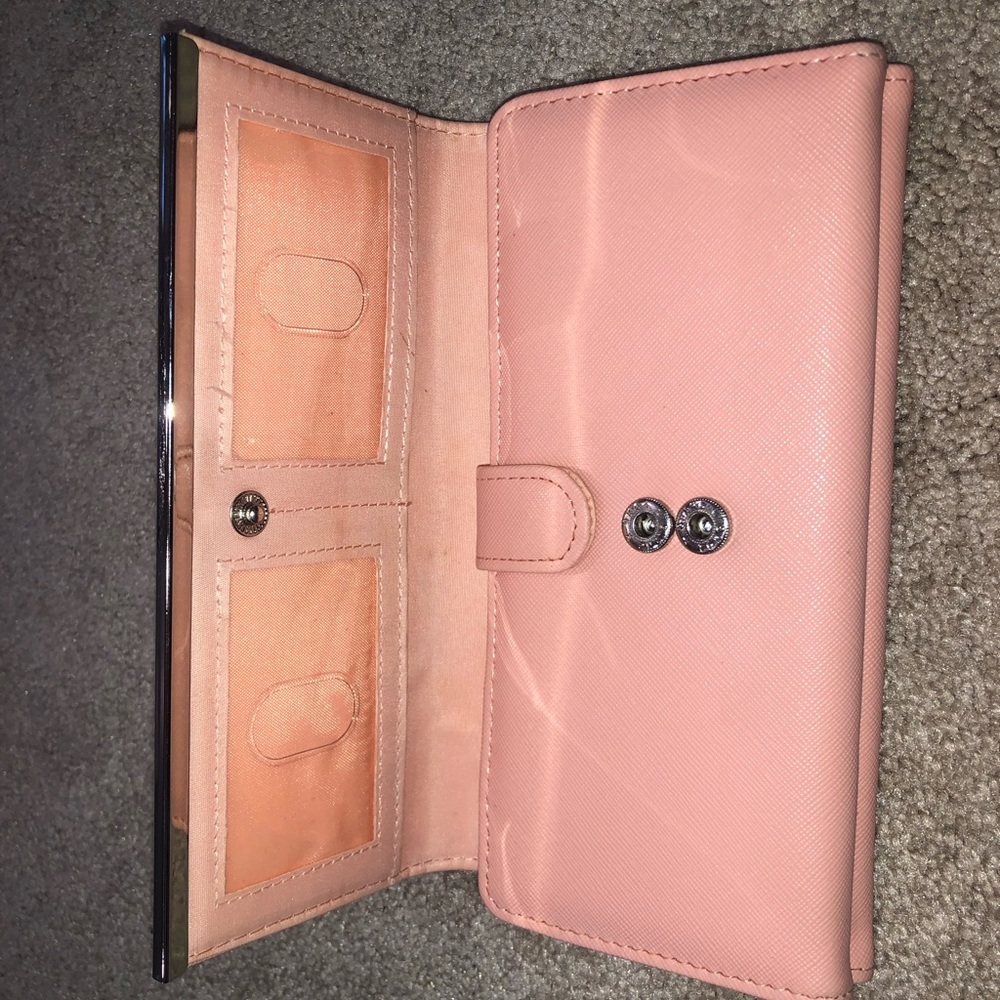 Pink Wallet - Picture 2 of 5